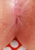 Bess Breast Shows Off Her Curvy Body, Bess Breast (bes004) ATK Natural & Hairy: Bess Breast (Bess Breast Shows Off Her Curvy Body)