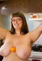 Curvy Betty shows her giant tits, Betty (bet051) ATK Archives: Betty (Curvy Betty shows her giant tits)