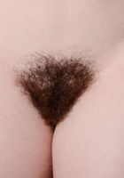 Hairy Annabelle shows off her fuzzy bush, Annabelle Lee (cri007) ATK Archives: Annabelle Lee (Hairy Annabelle shows off her fuzzy bush)
