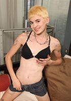 Dani spreads her pussy., Dani (dan072) ATK Archives: Dani (Dani spreads her pussy.)