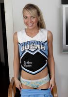 Coed tease Kiarra Knight shows her pussy under her cheer uniform, Kiarra Knight (des050) ATK Galleria: Kiarra Knight (Coed tease Kiarra Knight shows her pussy under her cheer uniform)