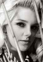 ATK Premium: Holly (Holly in solo)