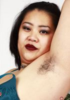 ATK Natural & Hairy: Manila Bey (Manila Bey Spreads her Legs)