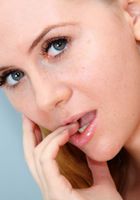 ATK Archives: Niki (Niki spreads her pussy.)