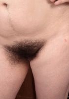Hairy Samantha spreads her bush, Samantha Jane (sam068) ATK Natural & Hairy: Samantha Jane (Hairy Samantha spreads her bush)