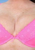 Sarah in mature and hairy, Sarah (sar061) ATK Natural & Hairy: Sarah (Sarah in mature and hairy)