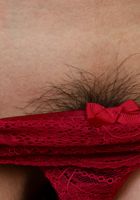 ATK Natural & Hairy: Starlingz (Starlingz Spreads Her Tight Pink Snatch)