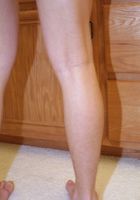 Theresa shows off her sexy legs and feet, Theresa (the001) ATK Archives: Theresa (Theresa shows off her sexy legs and feet)